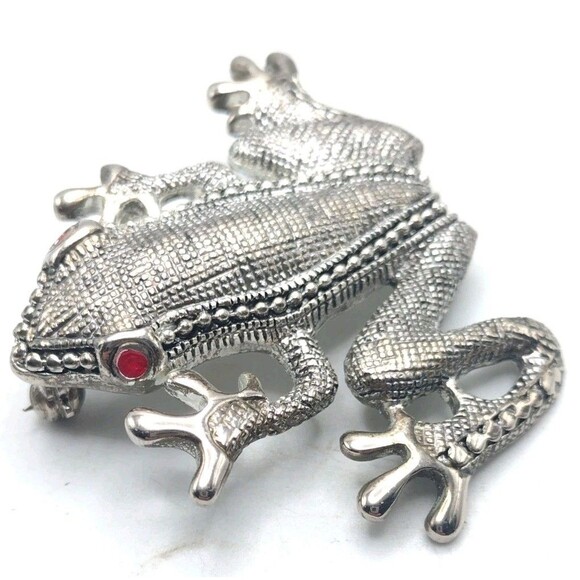 Vintage Ornate Silver Tone Frog Brooch Pin Red Eye Statement 2.75" 23g Cute Gift - Picture 1 of 9